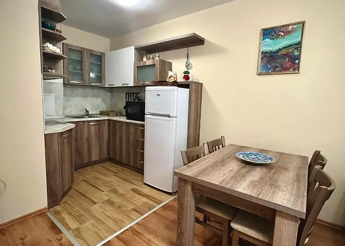 Relax Aпартаменти, смолянски езера, венера, к-с маунтин