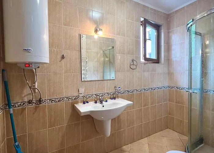 Relax Aпартаменти, смолянски езера, венера, к-с маунтин *